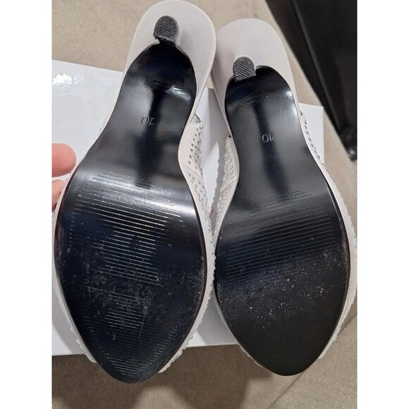 Used Sliver Lulu Townsend Pumps Size 10 - Picture 9 of 10
